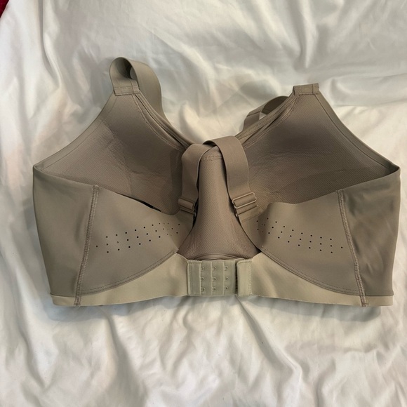 NWT Under Armour Uplift Sports Bra - Picture 5 of 6